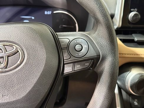 Used 2023 Toyota RAV4 LE image 24