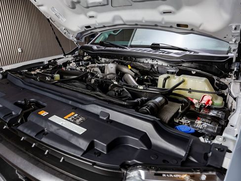 Used 2024 Ford F250 Lariat w/ Sport Appearance Package image 39