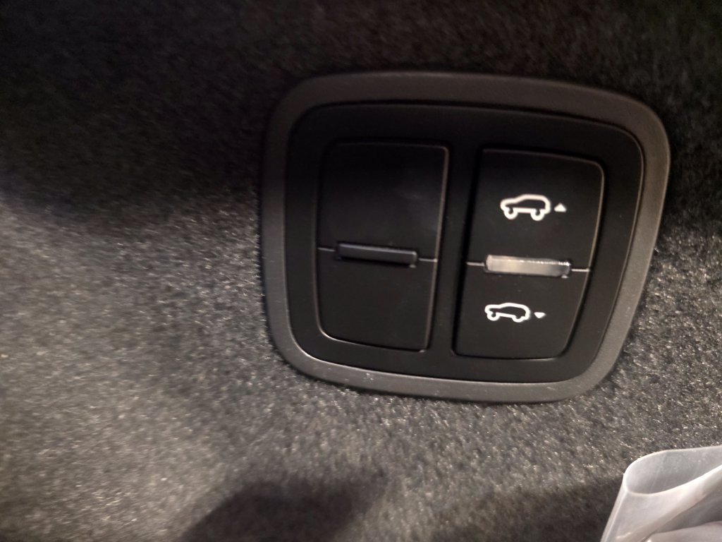 Certified 2026 Porsche Macan S AWD/4WD image 15