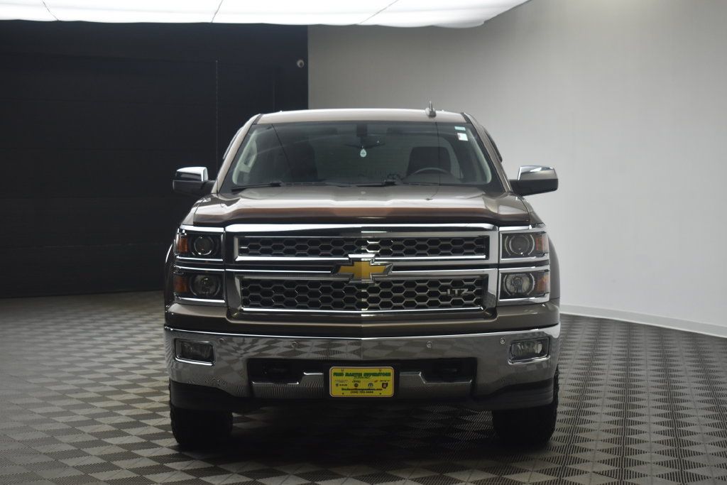 Used 2015 Chevrolet Silverado 1500 LTZ w/ LTZ Plus Package AWD/4WD image 16