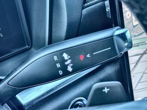 Used 2026 GMC Terrain Elevation w/ Elevation Premium Package FWD image 21