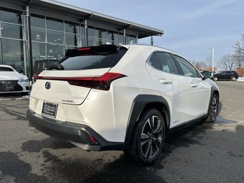 Used 2020 Lexus UX 250h w/ Premium Package image 7