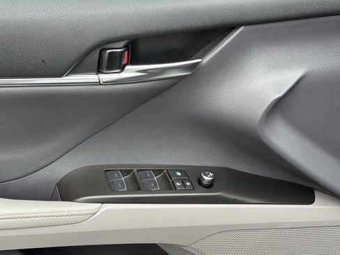 Used 2024 Toyota Camry XLE w/ Cold Weather Package image 17