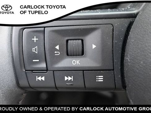 Used 2024 Nissan Rogue SV w/ SV Premium Package FWD image 24