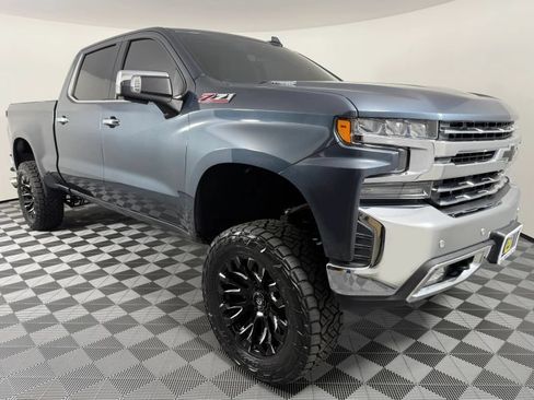 Used 2020 Chevrolet Silverado 1500 LTZ AWD/4WD image 6