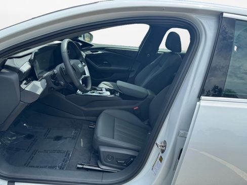 New 2025 Audi A6 e-tron Premium Plus image 9