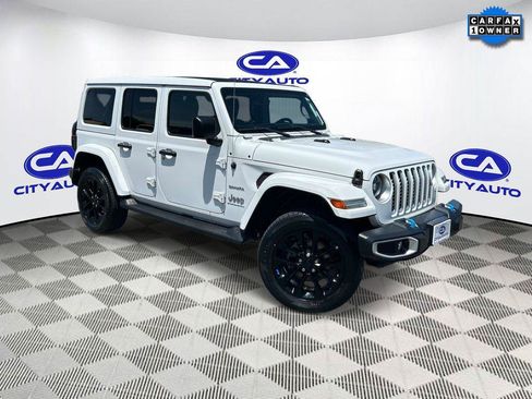 Used 2023 Jeep Wrangler Unlimited Sahara w/ Cold Weather Group AWD/4WD image 1