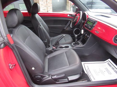 Used 2013 Volkswagen Beetle 2.5 image 5