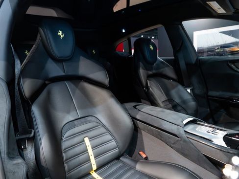 Certified 2025 Ferrari Purosangue AWD/4WD image 51