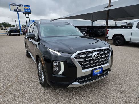 Used 2020 Hyundai Palisade Limited FWD image 2
