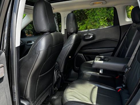Used 2021 Jeep Compass Limited w/ Sun and Sound Group AWD/4WD image 12