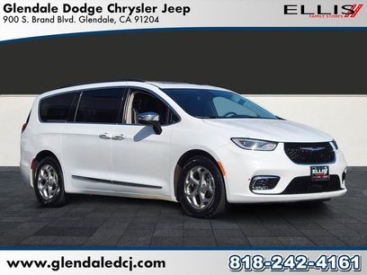 Used 2023 Chrysler Pacifica Limited