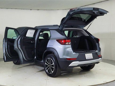 Used 2026 Chevrolet TrailBlazer LT image 11