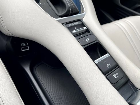 Used 2023 Honda HR-V EX-L image 20