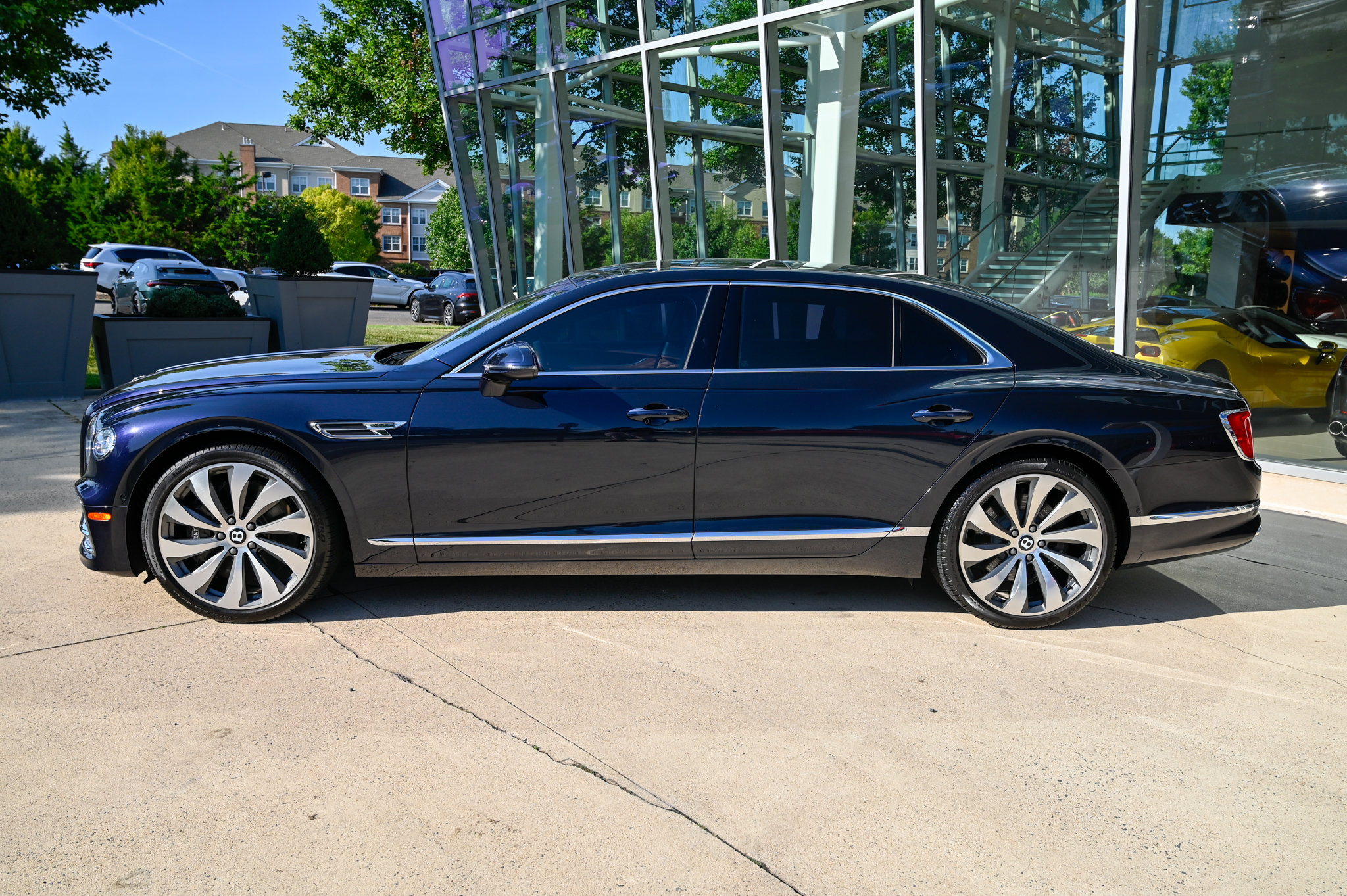 Used 2022 Bentley Flying Spur V8 AWD/4WD image 8
