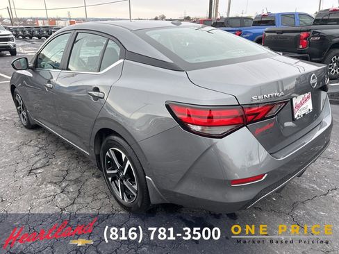 Used 2024 Nissan Sentra SV image 7