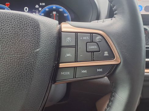 Used 2024 Toyota Grand Highlander AWD Hybrid image 18