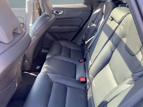 Certified 2024 Volvo XC60 B5 Ultimate image 25