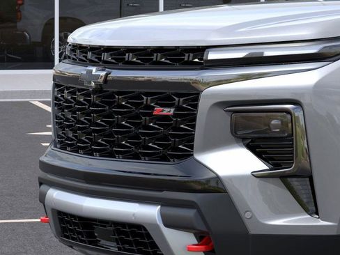 New 2026 Chevrolet Traverse Z71 w/ Enhanced Driving Package image 13