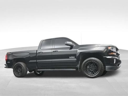 Used 2018 Chevrolet Silverado 1500 LT w/ Texas Edition AWD/4WD image 45