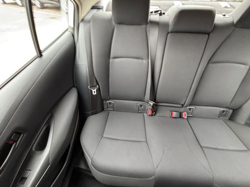 Used 2025 Toyota Corolla LE image 38