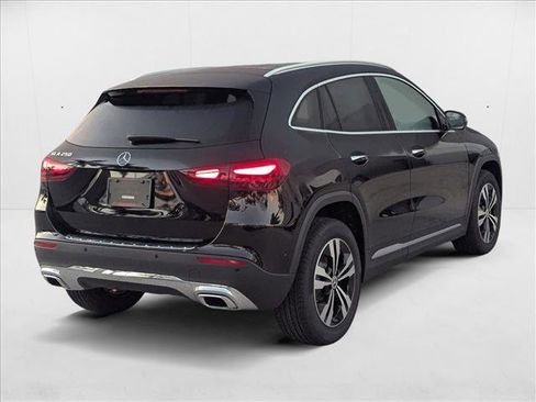 New 2026 Mercedes-Benz GLA 250 image 2