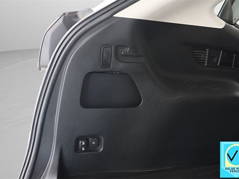 Used 2018 Ford Edge Titanium w/ Equipment Group 301A image 30