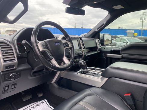 Used 2019 Ford F150 Platinum w/ Technology Package image 10