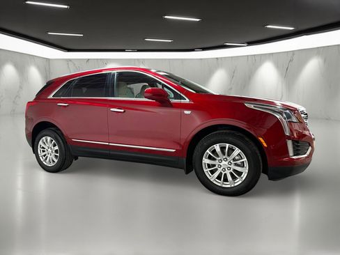 Used 2019 Cadillac XT5 FWD image 7