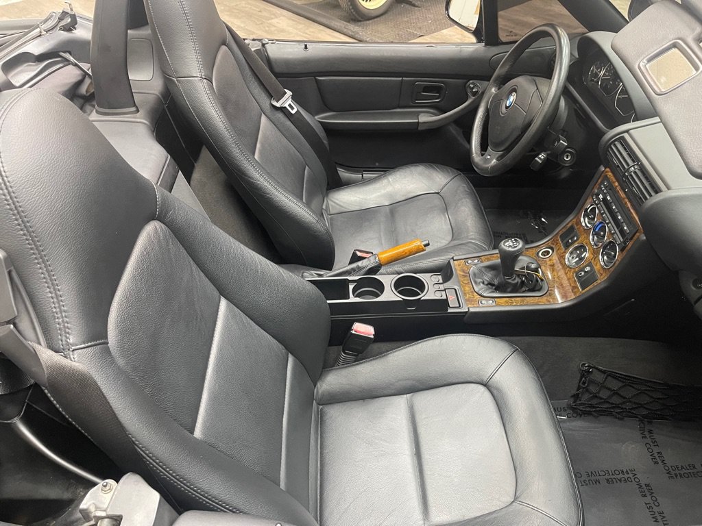Used 2002 BMW Z3 2.5i RWD image 22