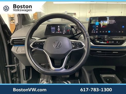 Certified 2022 Volkswagen ID.4 Pro image 18