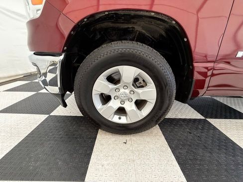 Used 2022 RAM 1500 Big Horn AWD/4WD image 9