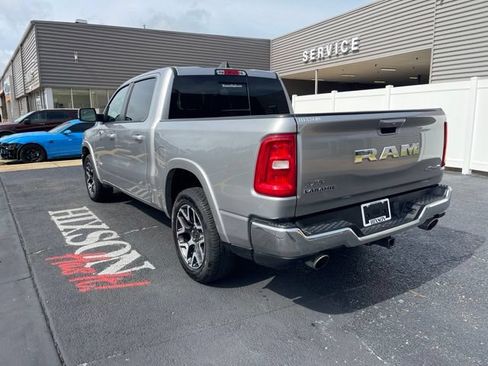 Used 2025 RAM 1500 Laramie AWD/4WD image 5