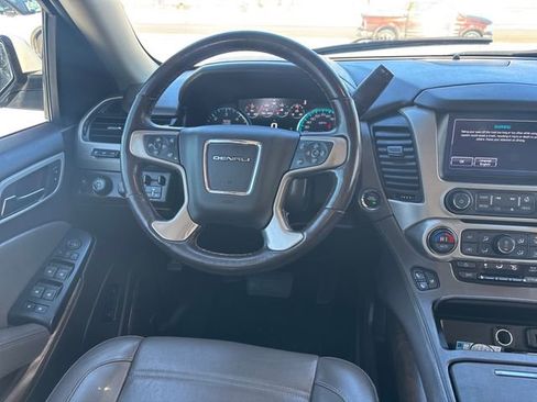 Used 2019 GMC Yukon Denali w/ Denali Ultimate Package image 30