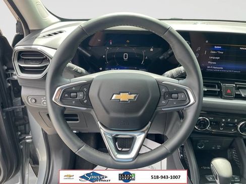 Used 2024 Chevrolet TrailBlazer LT w/ Convenience Package AWD/4WD image 13