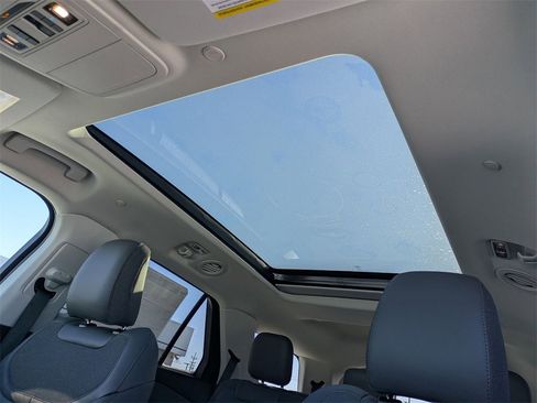 New 2026 Ford Explorer Active image 17