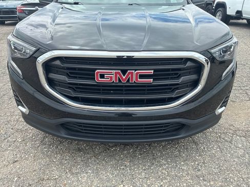 Used 2021 GMC Terrain SLE w/ LPO, Floor Liner Package AWD/4WD image 2