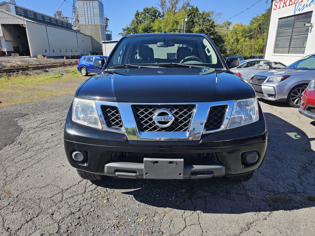 Used 2012 Nissan Frontier SV w/ SV Premium Utility Pkg AWD/4WD image 2