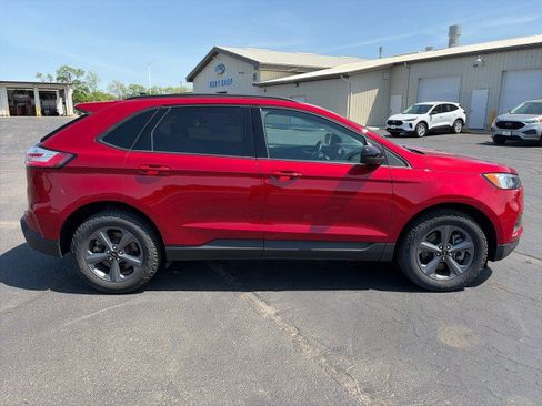 Used 2024 Ford Edge SEL w/ Sport Appearance Package AWD/4WD image 6