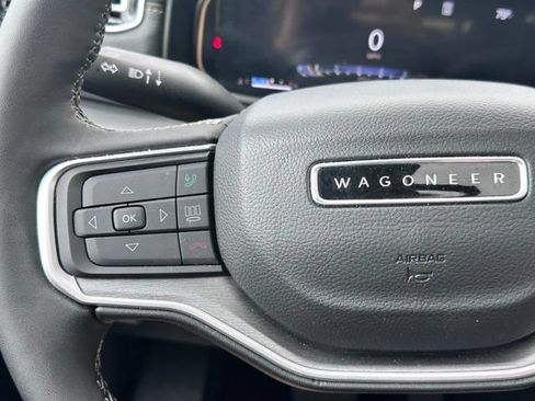 Used 2025 Jeep Wagoneer Series III w/ Premium Group I AWD/4WD image 24