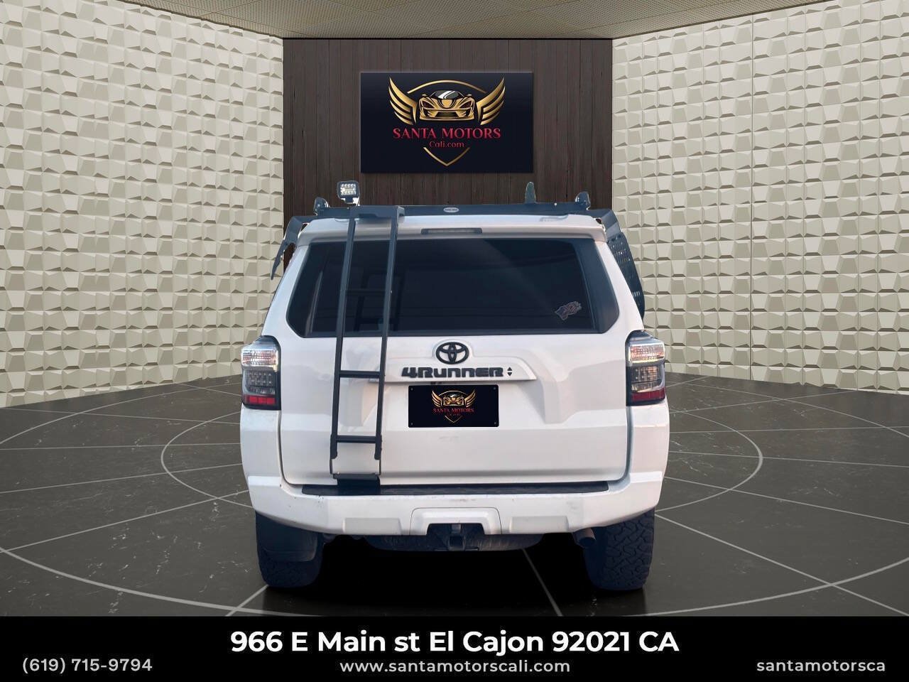Used 2021 Toyota 4Runner SR5 Premium w/ Moonroof Package AWD/4WD image 8