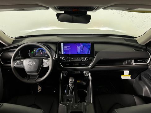 Used 2026 Toyota Grand Highlander XLE FWD image 24