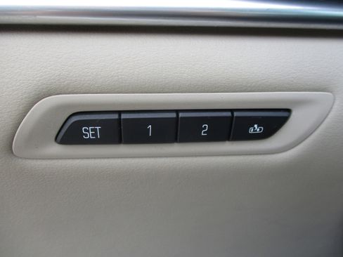 Used 2016 Cadillac XTS Luxury w/ Driver Awareness Package image 33