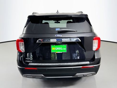 Used 2021 Ford Explorer XLT w/ Equipment Group 202A RWD image 8