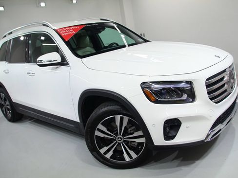 Certified 2025 Mercedes-Benz GLB 250 4MATIC image 14