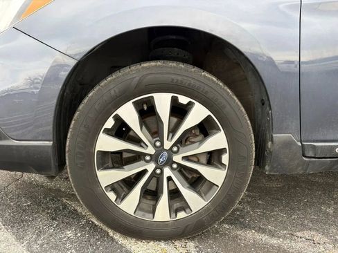 Used 2017 Subaru Outback 2.5i Limited AWD/4WD image 28
