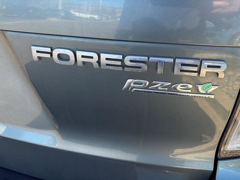 Used 2013 Subaru Forester 2.5X w/ Popular Pkg 2 image 7