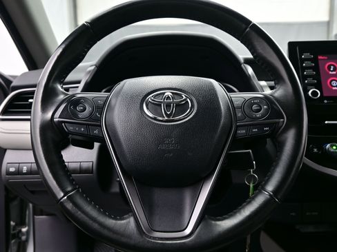 Used 2024 Toyota Camry SE image 22