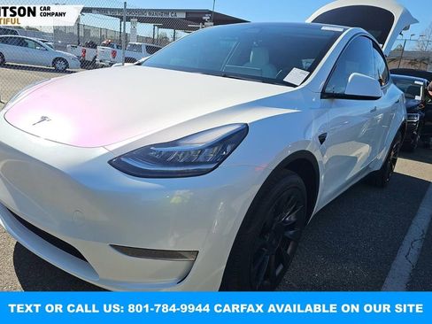 Used 2023 Tesla Model Y Long Range image 1