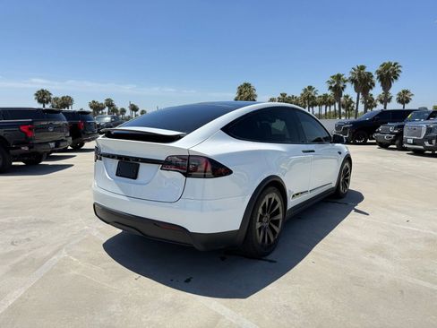 Used 2023 Tesla Model X AWD/4WD image 3